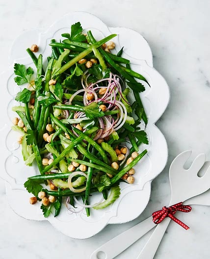 Green bean salad with French dressing