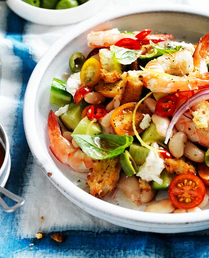Spicy prawns and white bean panzanella