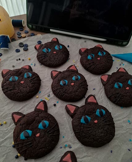 Coraline Chocolate Cat Cookies