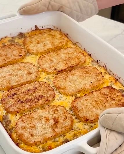 Golden & Crispy Hashbrown Breakfast Casserole with Chicken Sausage
