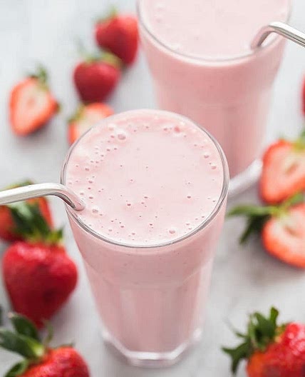 Smoothie with Fruit & Plant Protein Powder (Vanilla)
