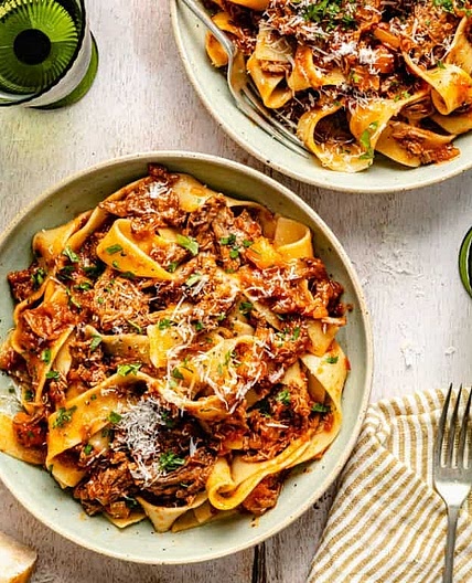 Slow Cooker Beef Ragu with Gluten-Free Pappardelle, Garden Vegetables & Garlic-Roasted Broccoli