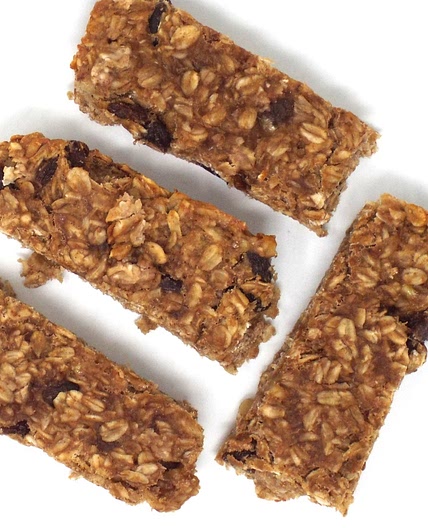 Banana and Peanut Butter Oatmeal Bars