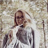 Carly Curtis