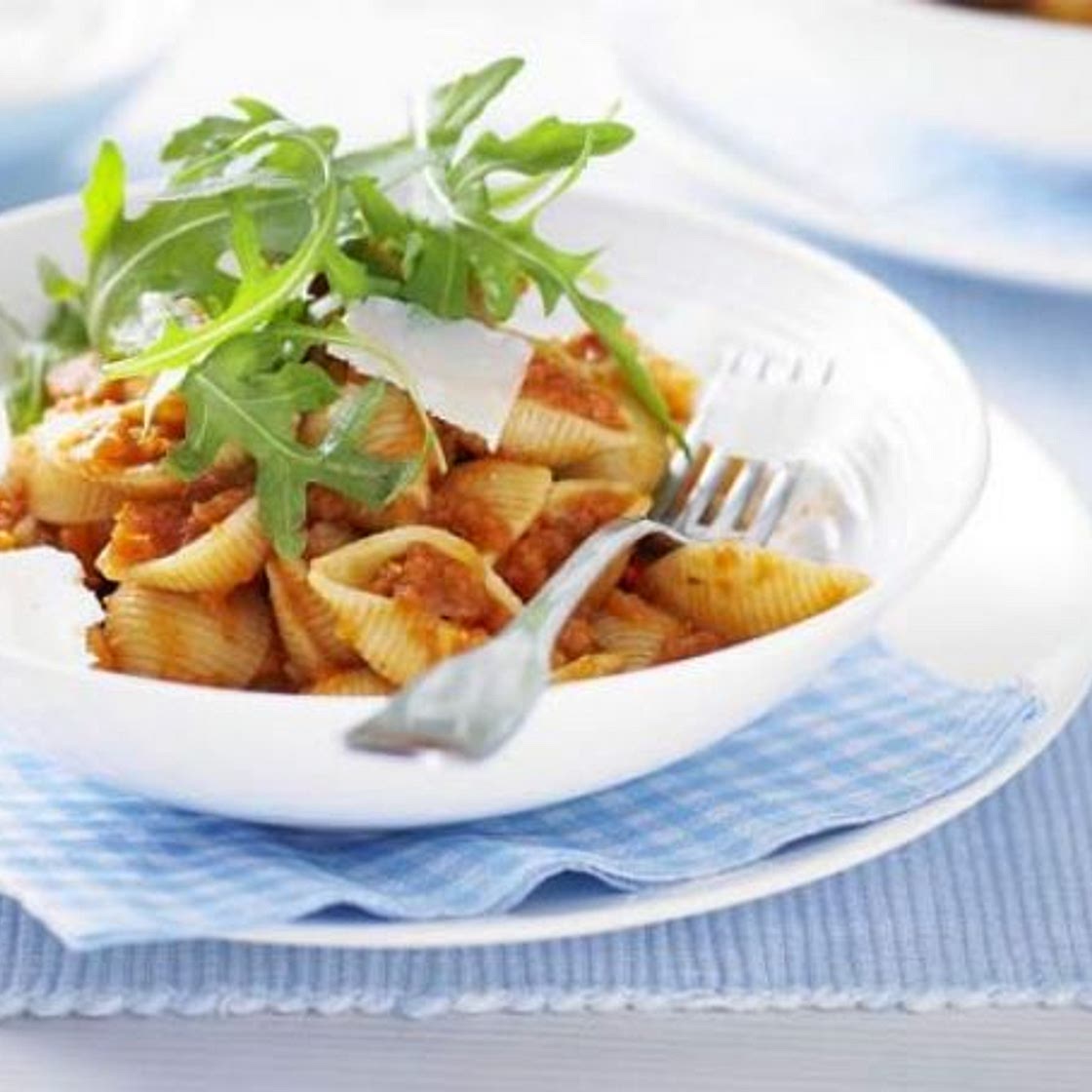 Pasta with tomato & hidden veg sauce