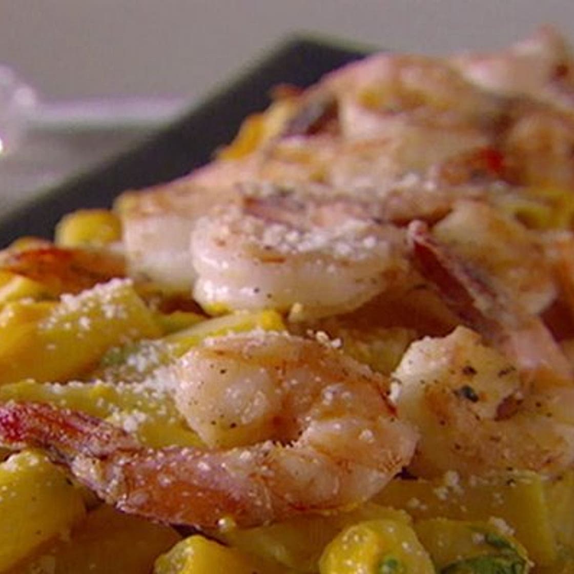 Rigatoni with squash and prawns