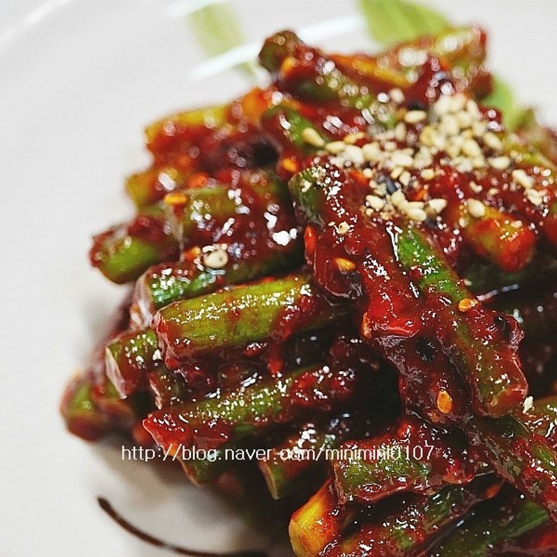 마늘쫑고추장무침 만드는 법 : 10분만에 완성되는 간단한 밑반찬 ♩