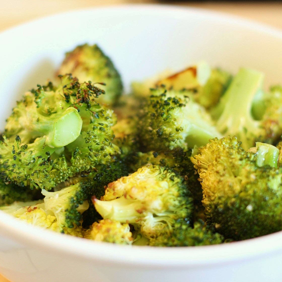 Roasted garlic lemon broccoli