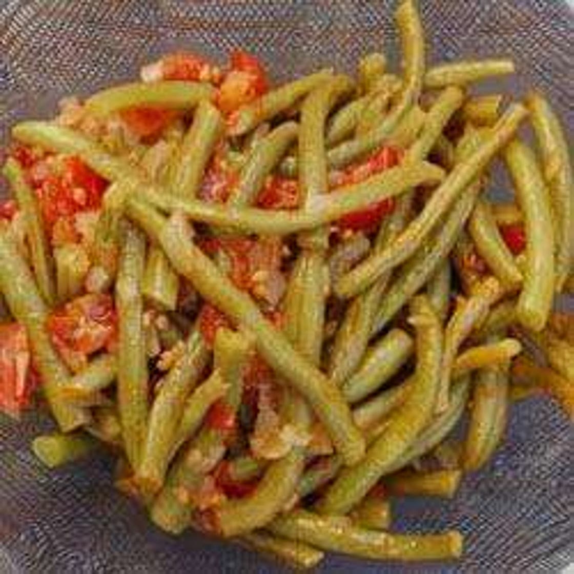 Zeytinyağli taze fasulye (Turkish green bean salad)