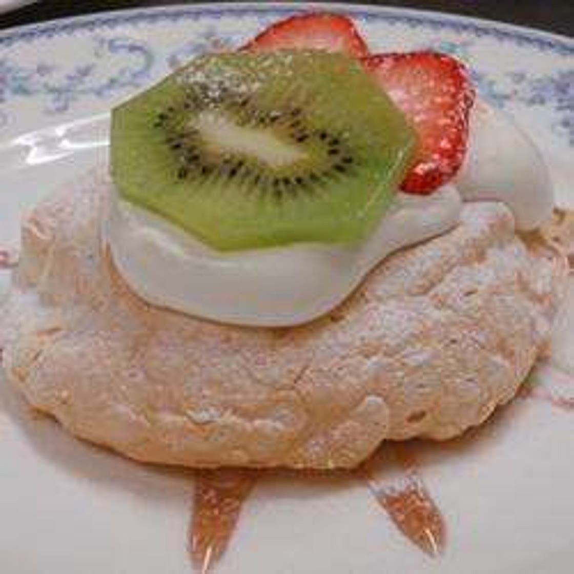 Soft Centre Pavlova