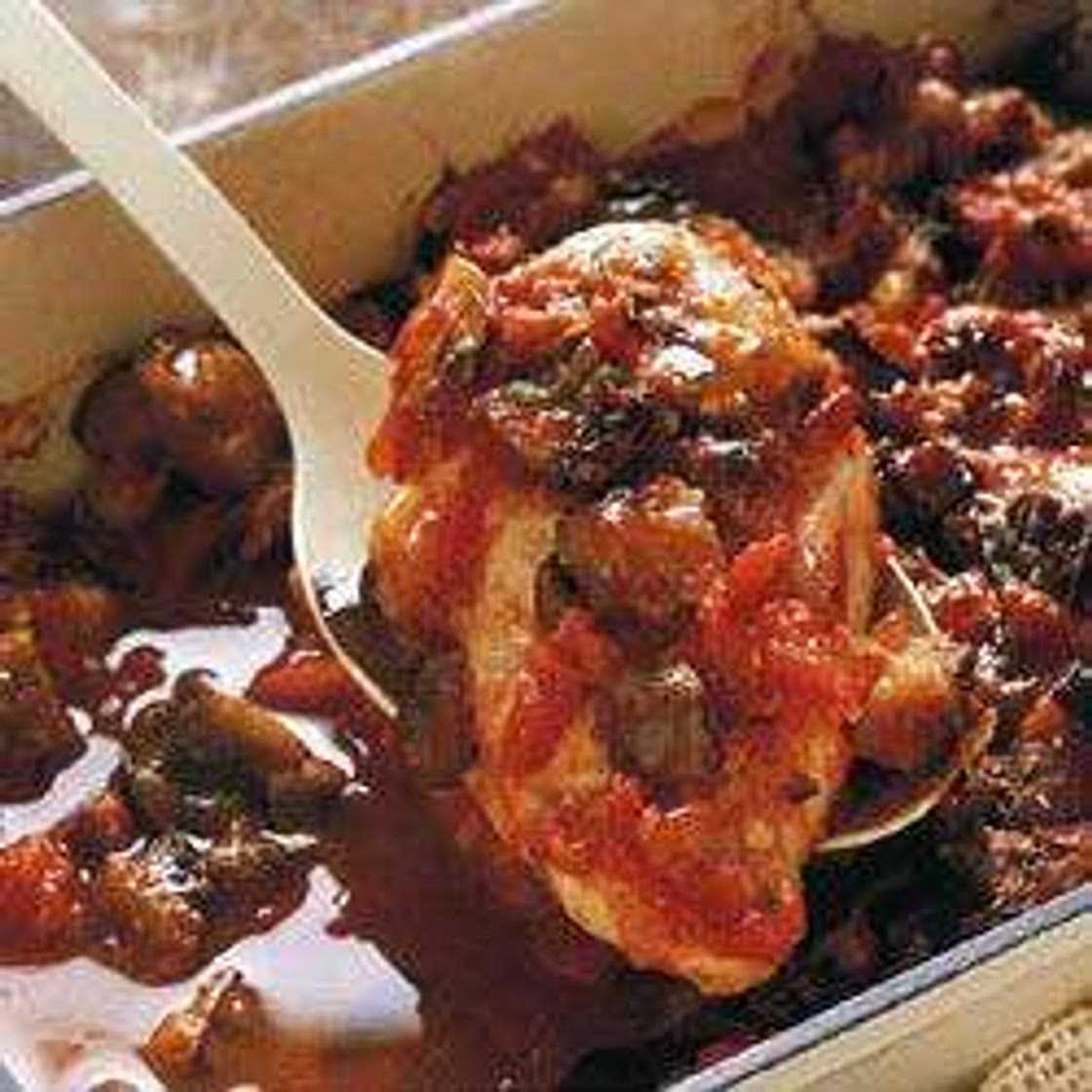 Chicken parmigiana with vegetable sauce