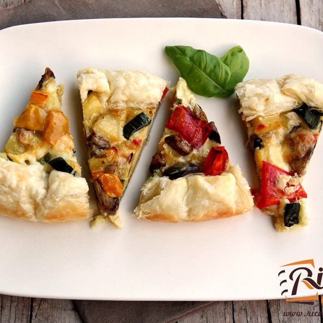 Torta salata con verdure grigliate