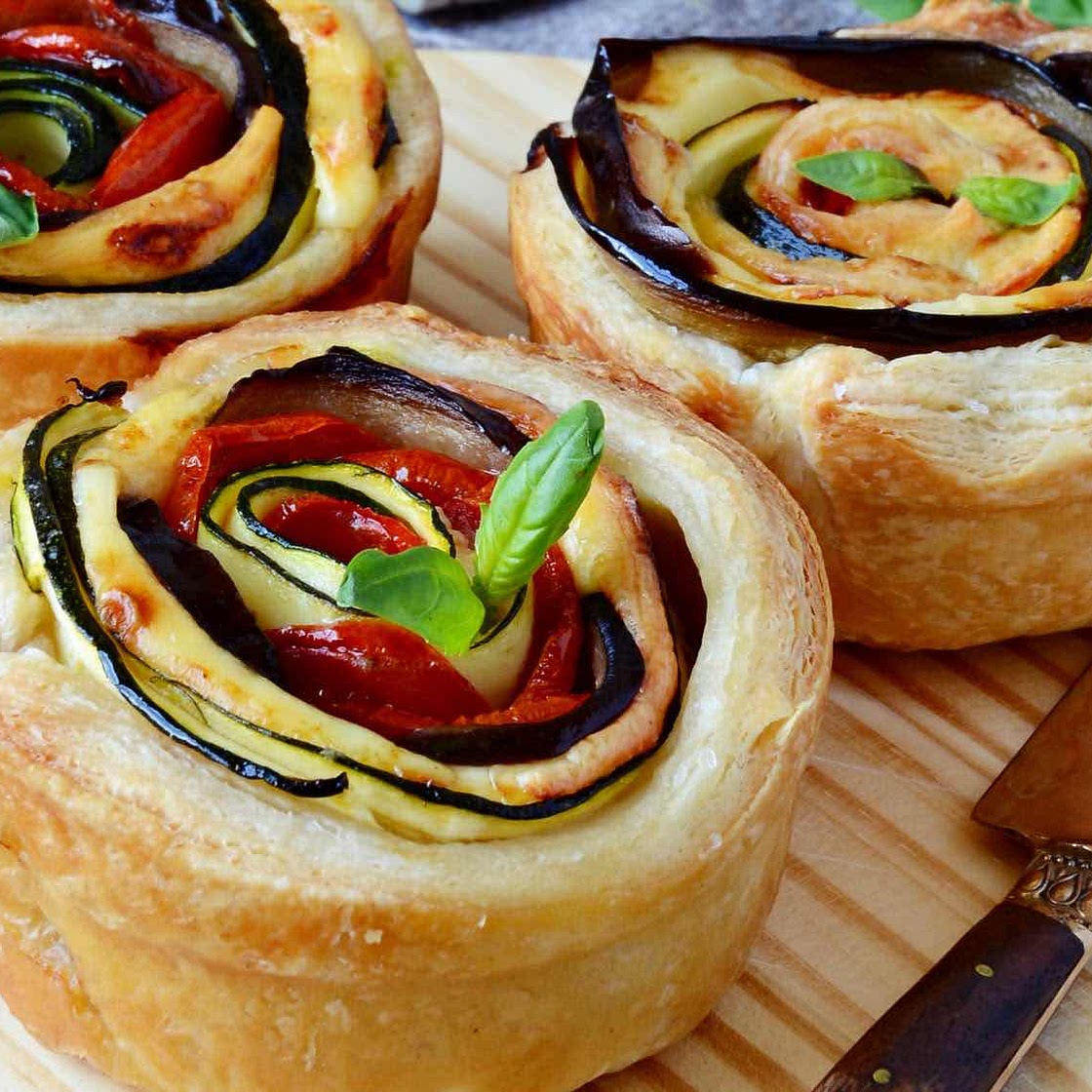 Tarte tourbillon aubergine, tomates et pancetta