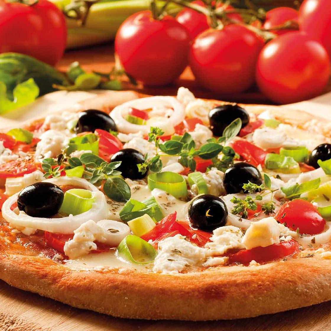 Pizza aux tomates cerises et mozzarella