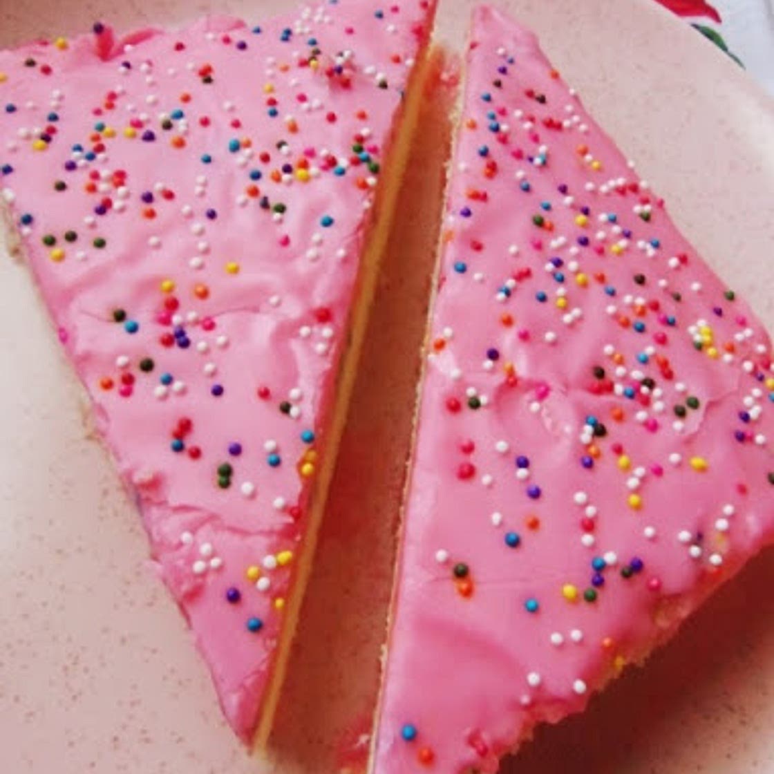 La Panadería's Mexican Pink Cake Recipe - (3.9/5)
