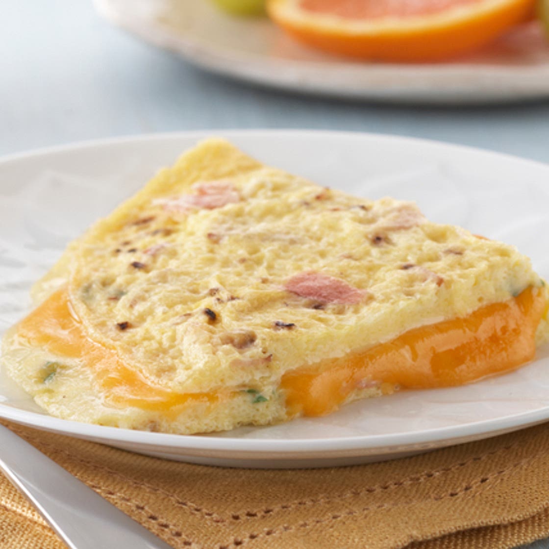 Cheesy Ham Omelet