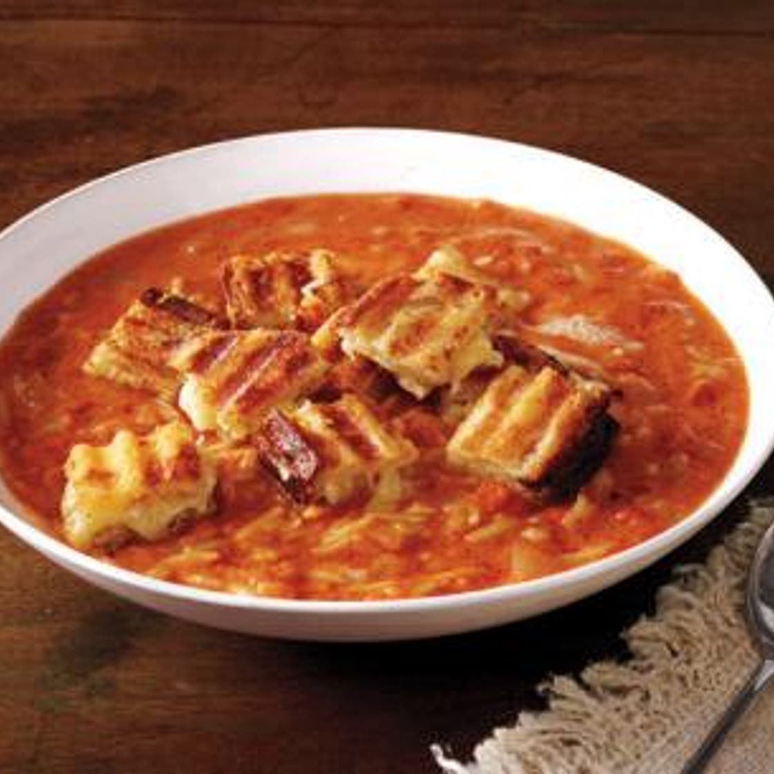 Easy Tomato Soup and Grilled Cheese Croutons