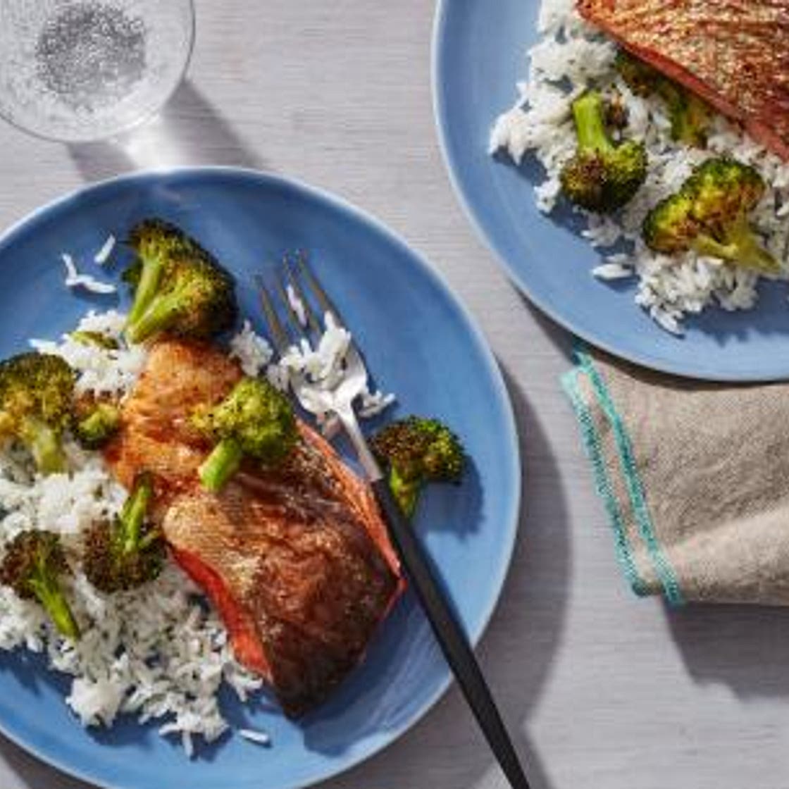 Air Fryer Teriyaki Salmon Fillets with Broccoli