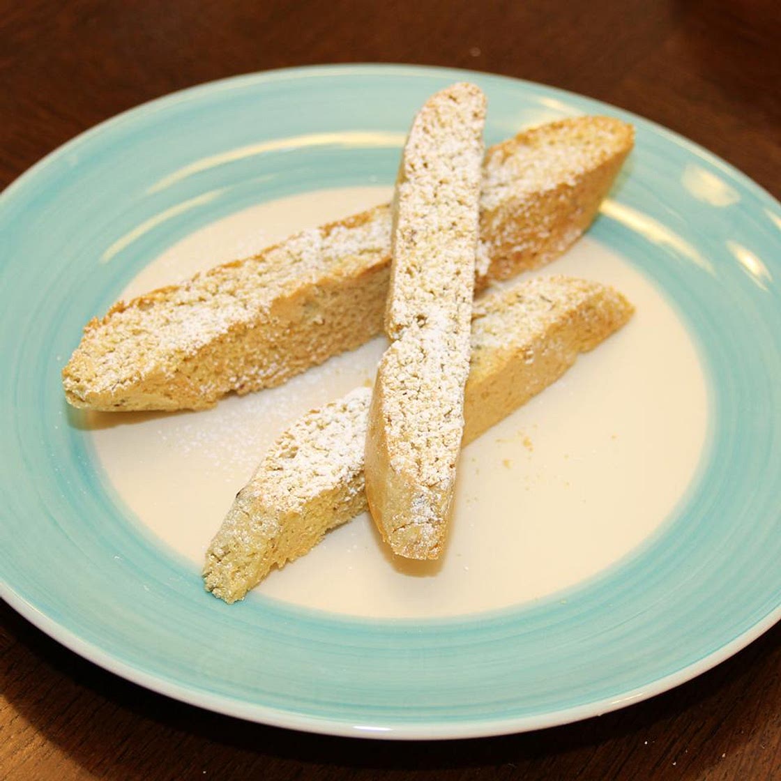 D'Amaretti Biscotti