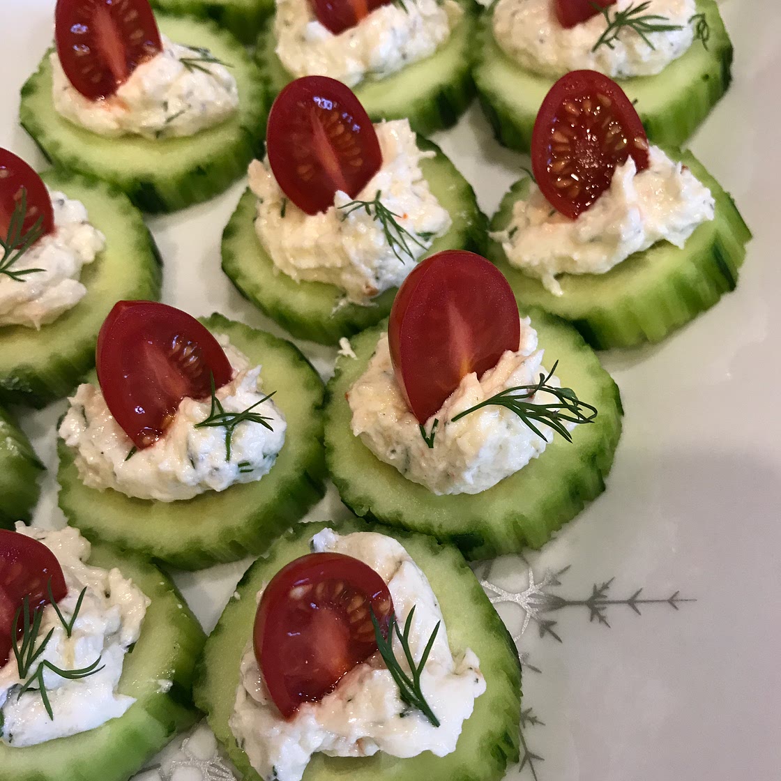 Creamy Dill Cucumber Toasties