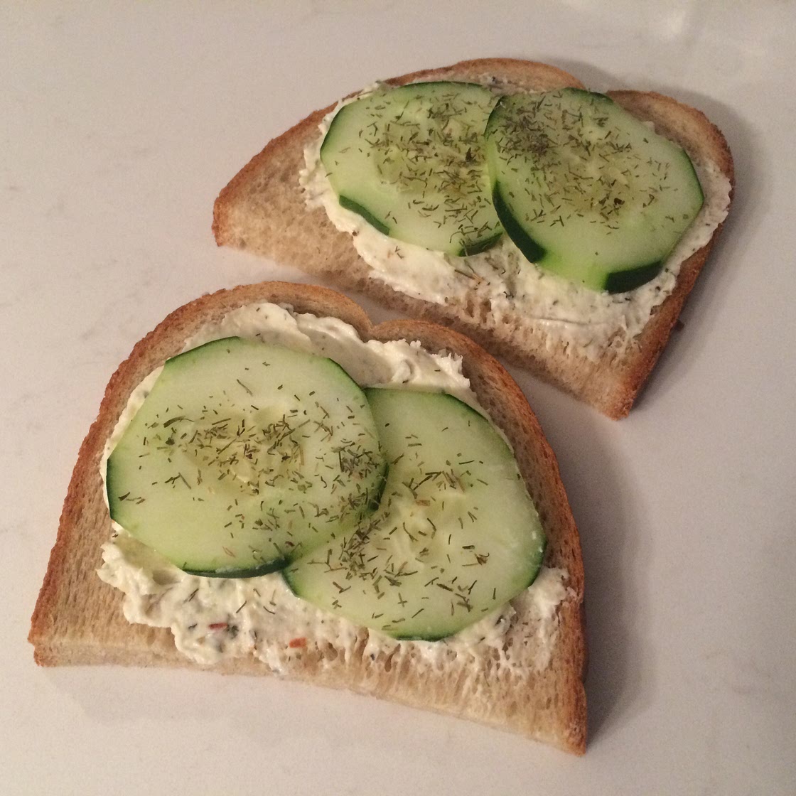 Creamy Dill Cucumber Toasties