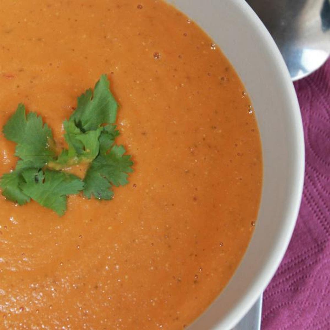 Soupe de lentilles corail, coco et curry