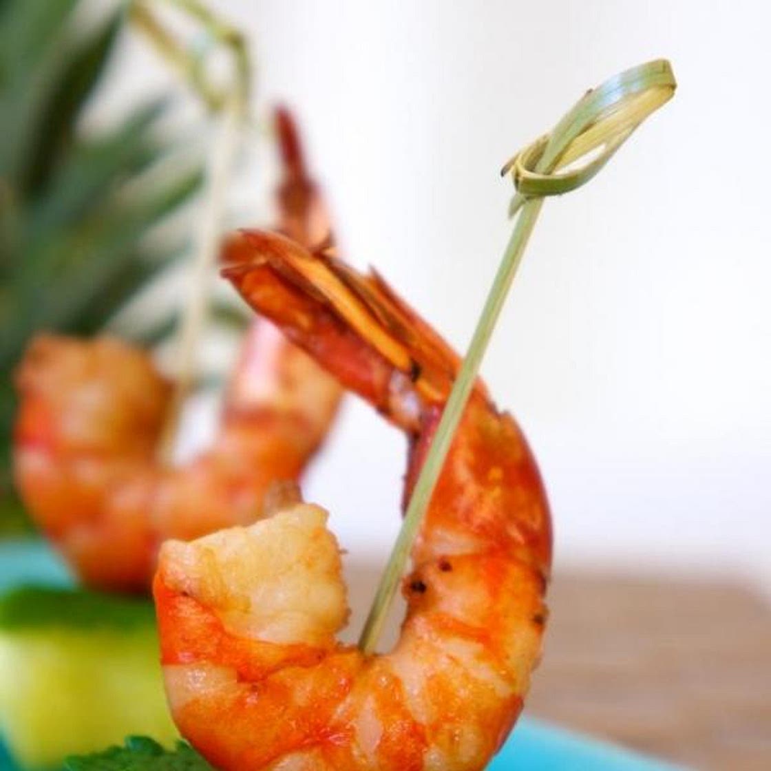 Brochettes de gambas à l'ananas et menthe