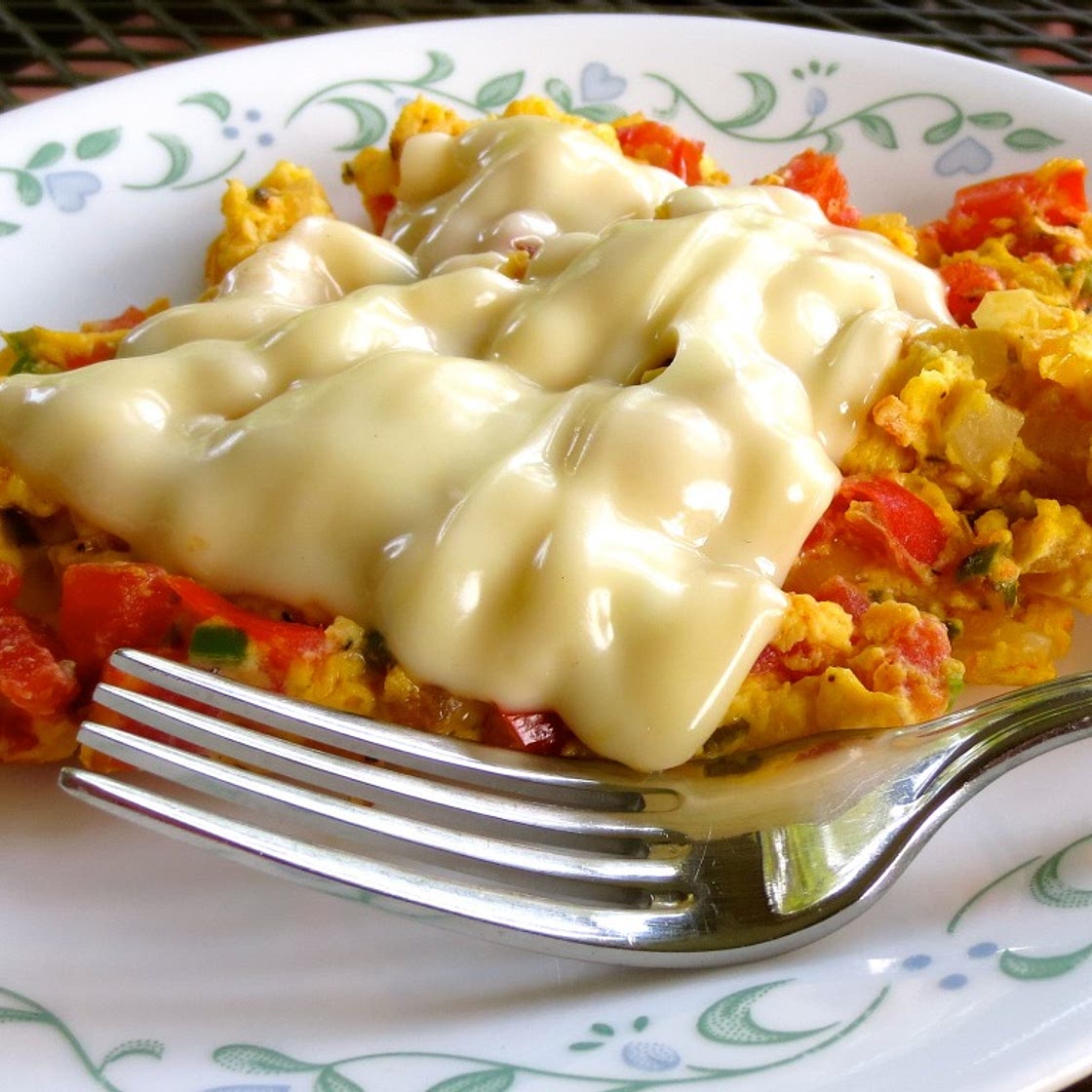 Venezuelan Scrambled Eggs - Perico Venezolano