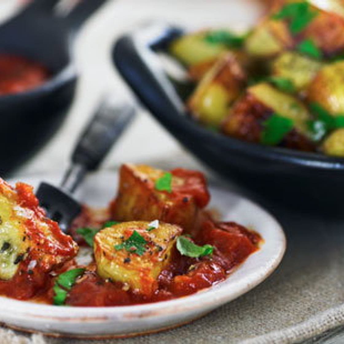 Baked Patatas bravas