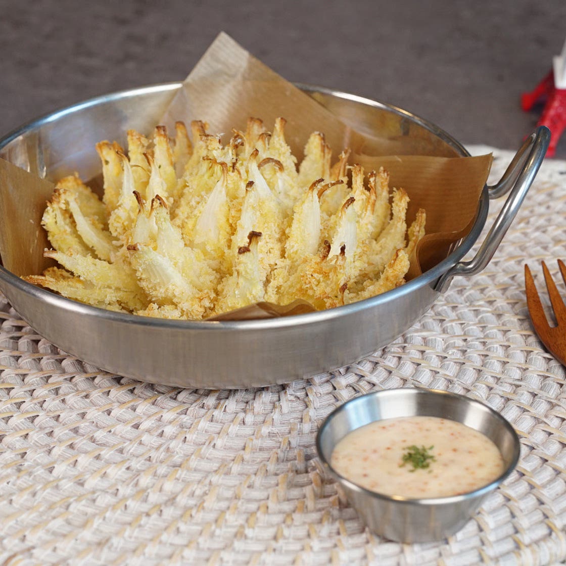 바사삭 ★ 양파가 통째로 바스켓에 풍덩 ★ 블루밍어니언 ★