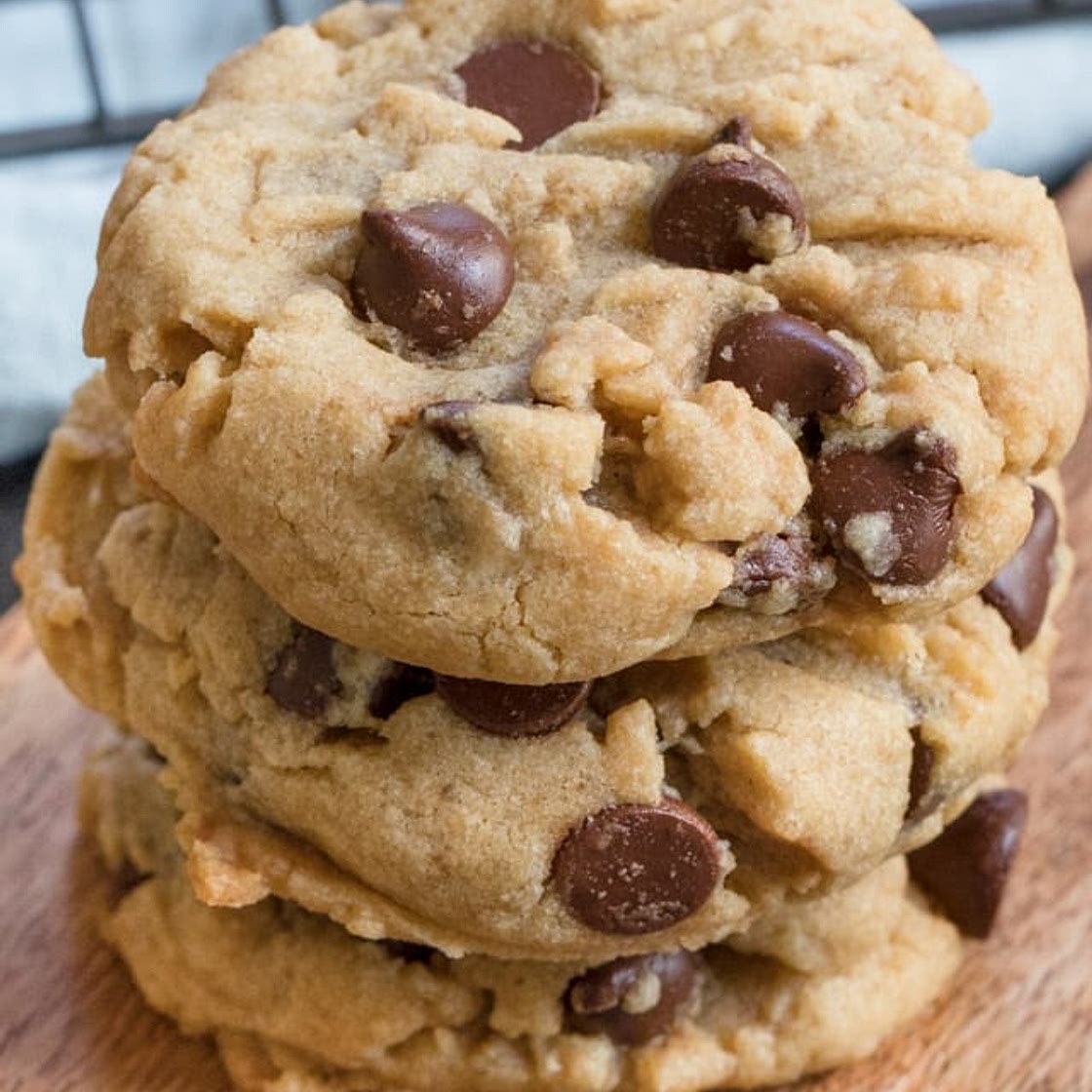 Easy Peanut Butter Chocolate Chip Cookies