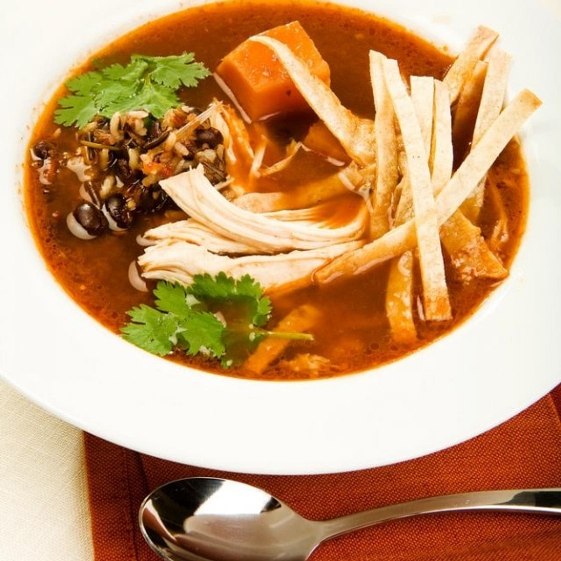 Sopa Azteca Tradicional