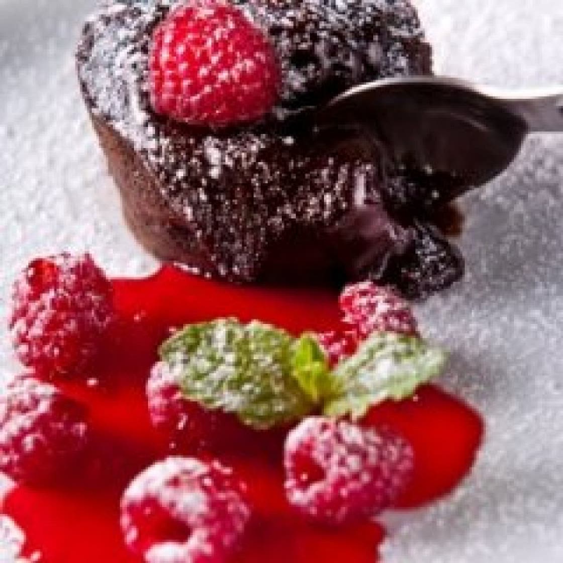 Pastelitos de Chocolate con Frambuesa
