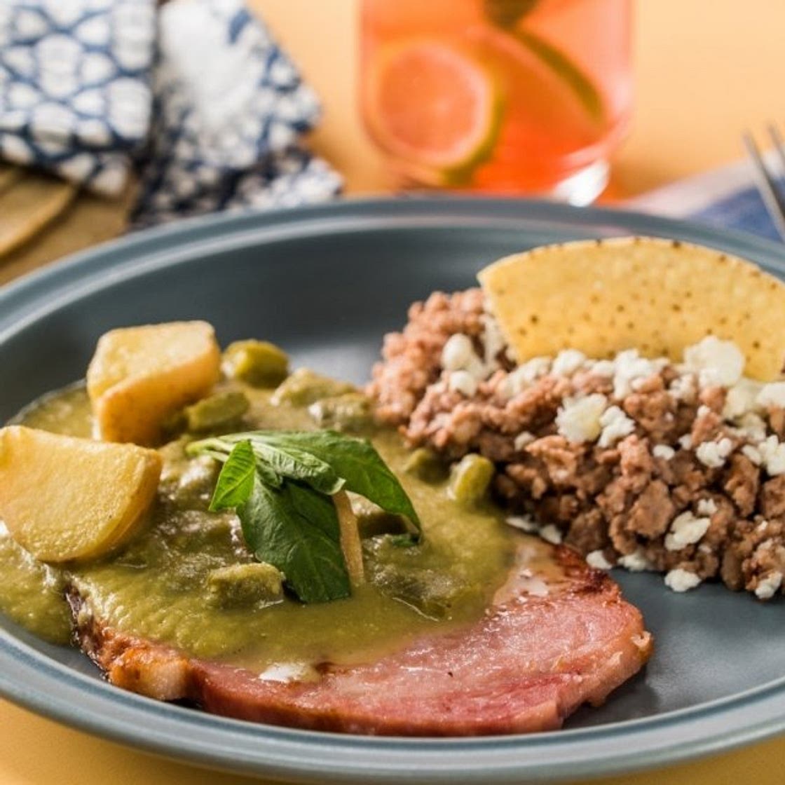 Chuletas de Cerdo en Salsa Verde