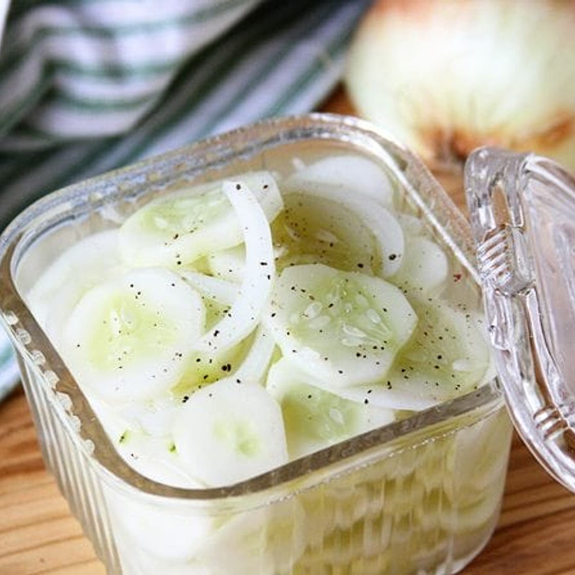 Simple Cucumber and Onion Salad