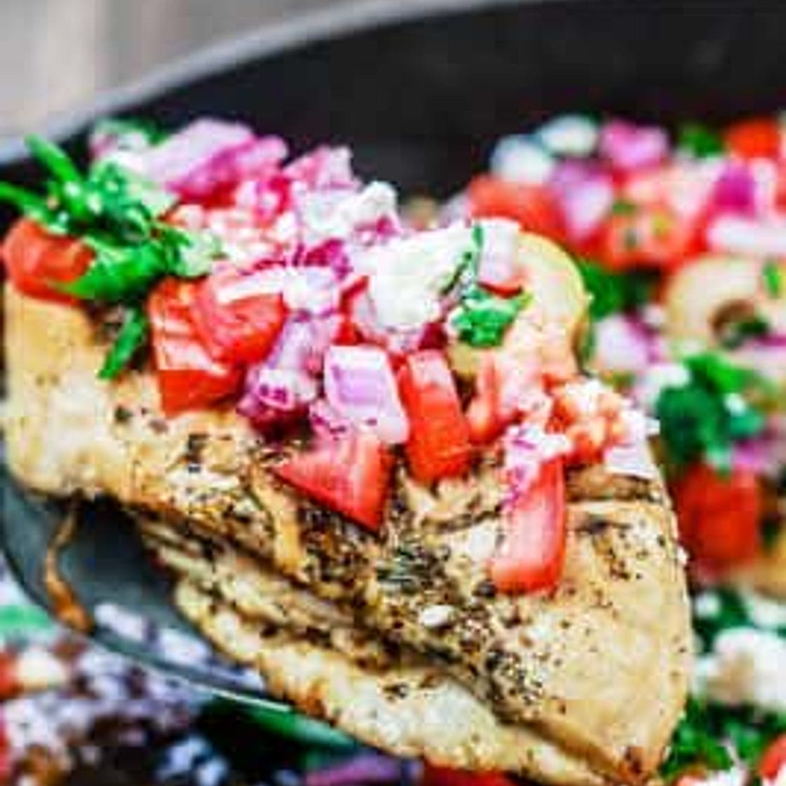 One-Skillet Mediterranean Chicken Recipe with Tomatoes and Green Olives