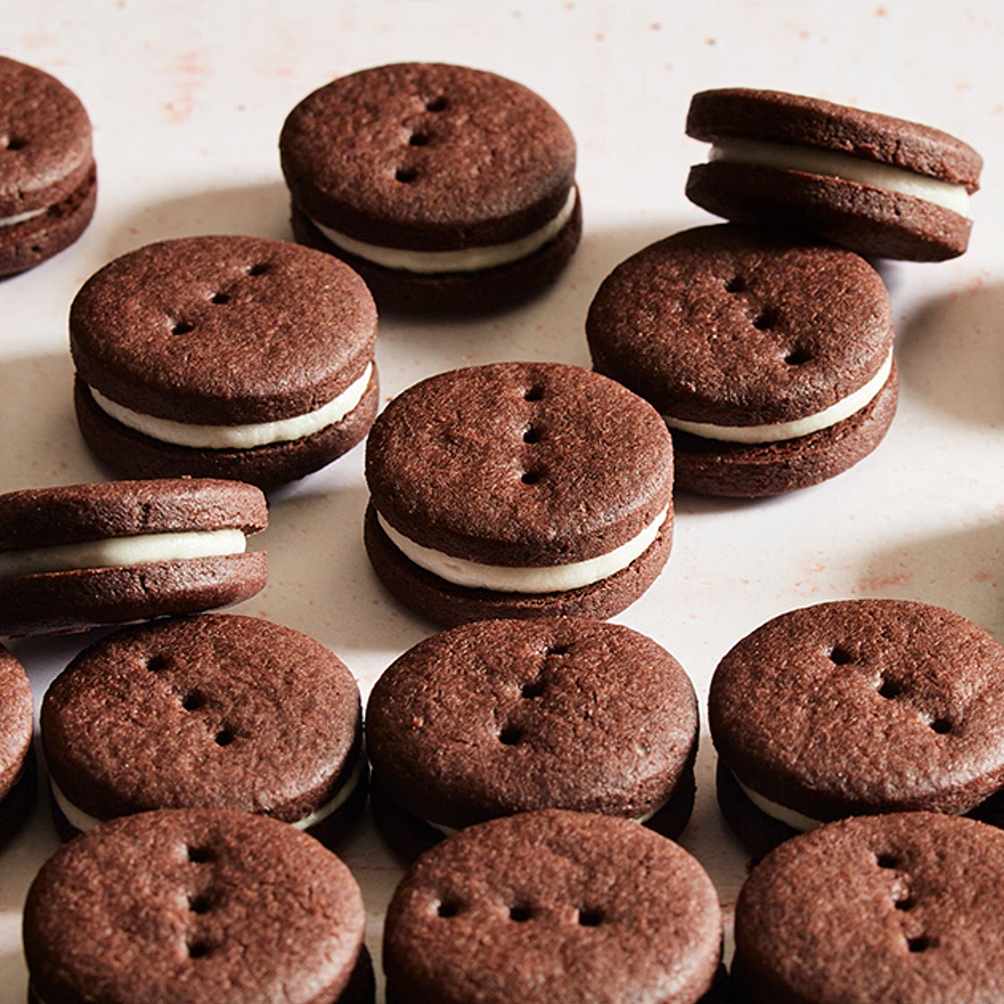 Itty-Bitty Sandwich Cookies