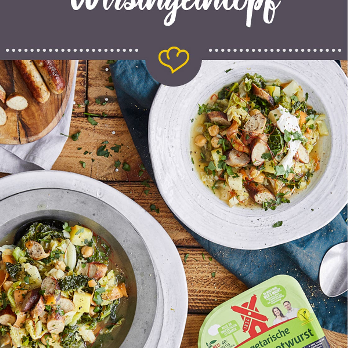 Scharfer Wirsingeintopf mit Kichererbsen und vegetarischer Bratwurst
