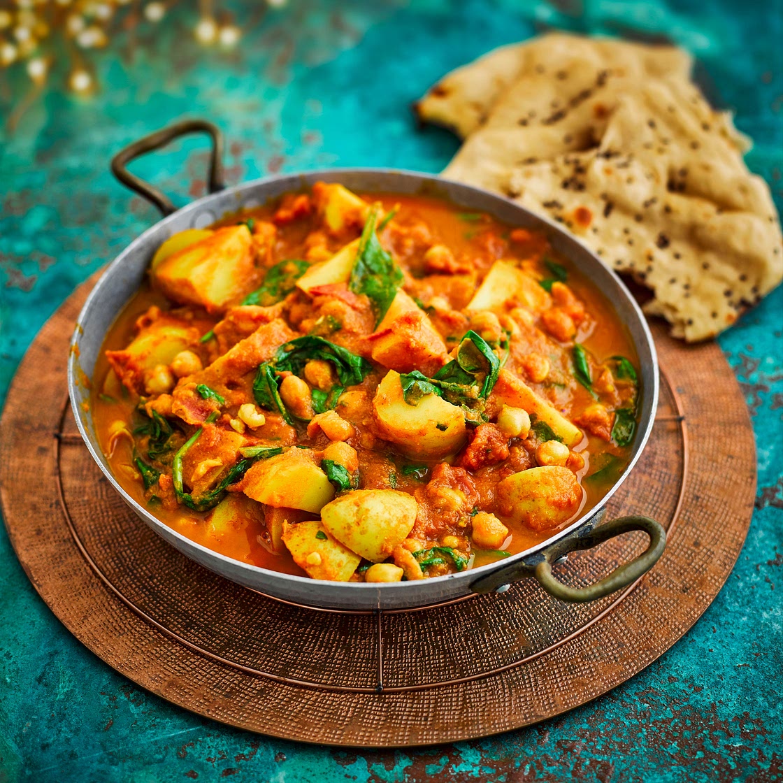 Spinach, chickpea and potato curry