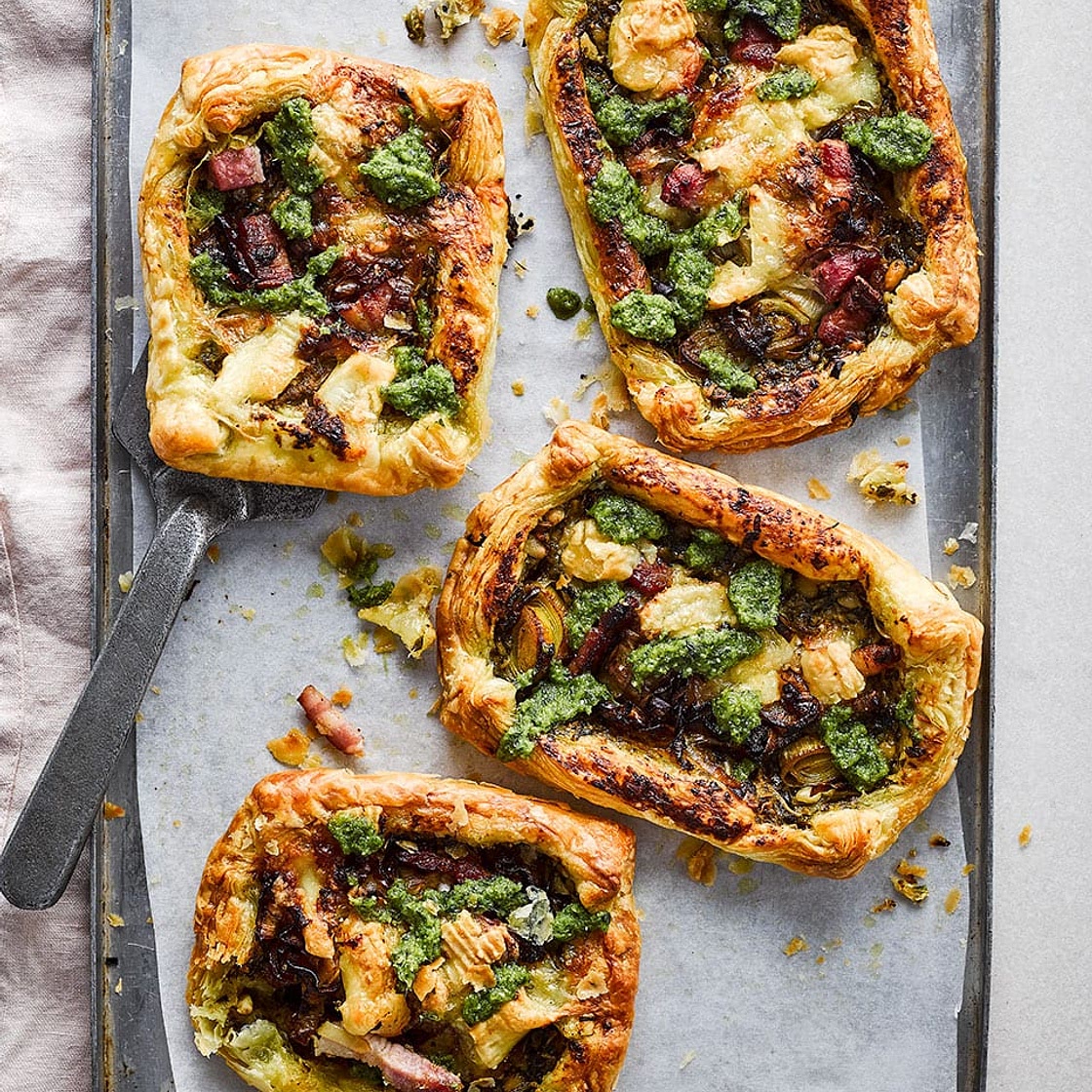 Cheese, bacon and pesto puffs