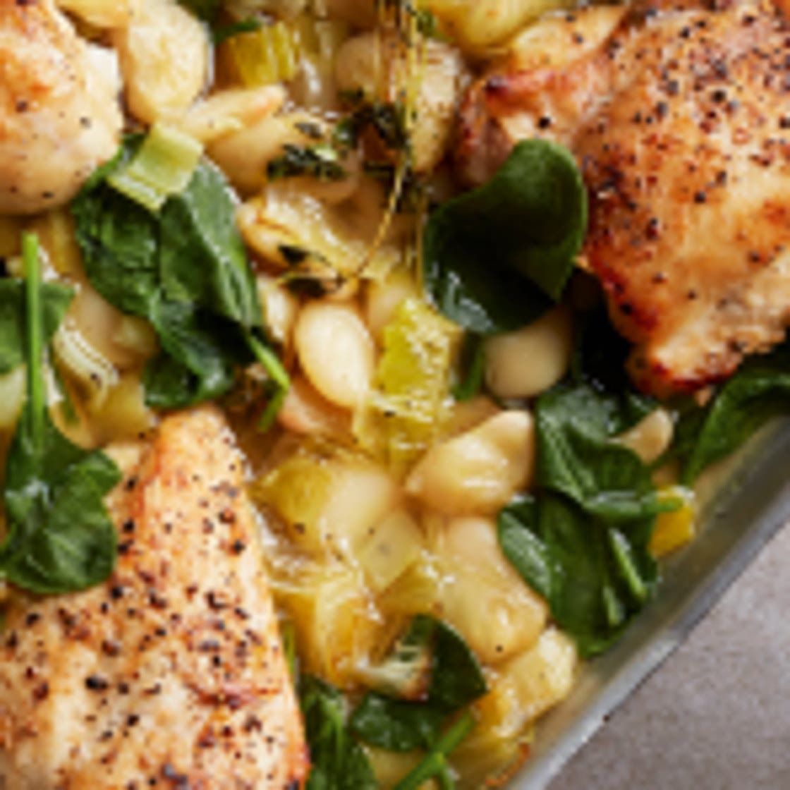 Tray-Baked Chicken With Butter Beans, Leeks and Spinach