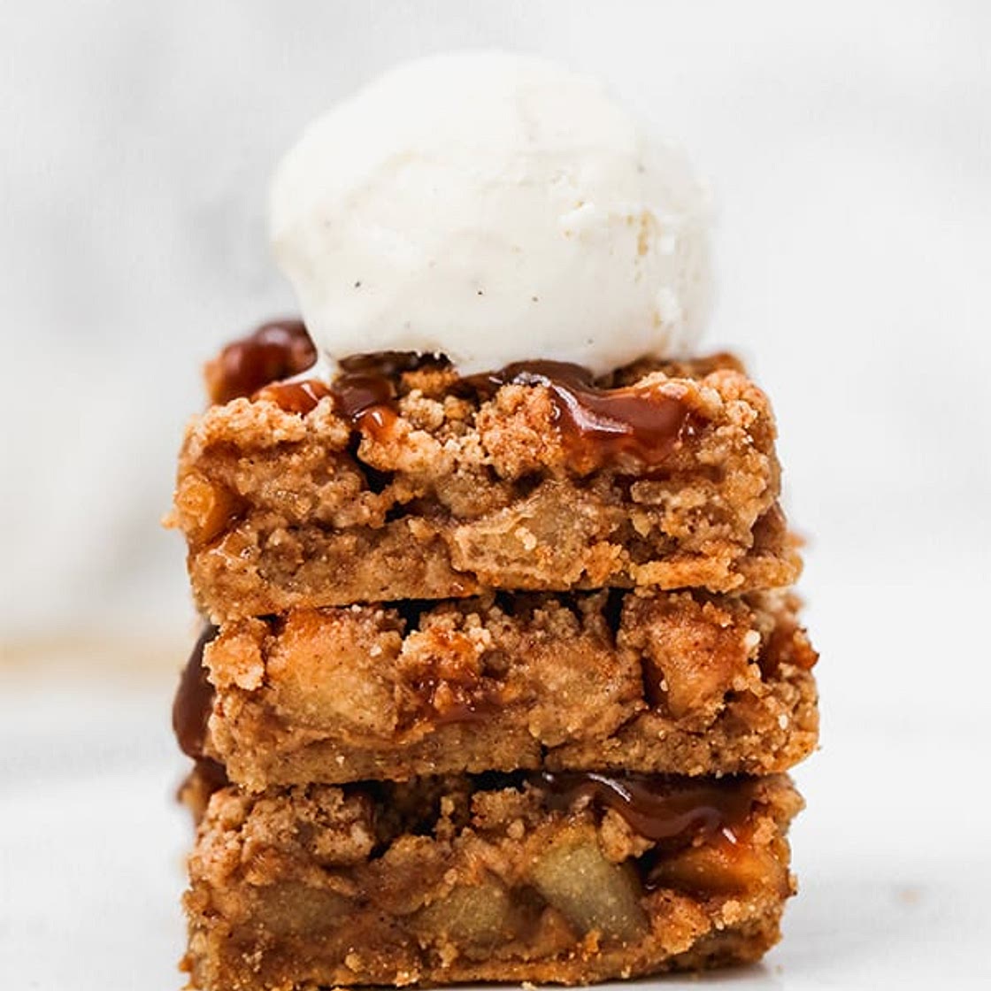 Paleo Apple Pie Bars (AIP, Vegan)