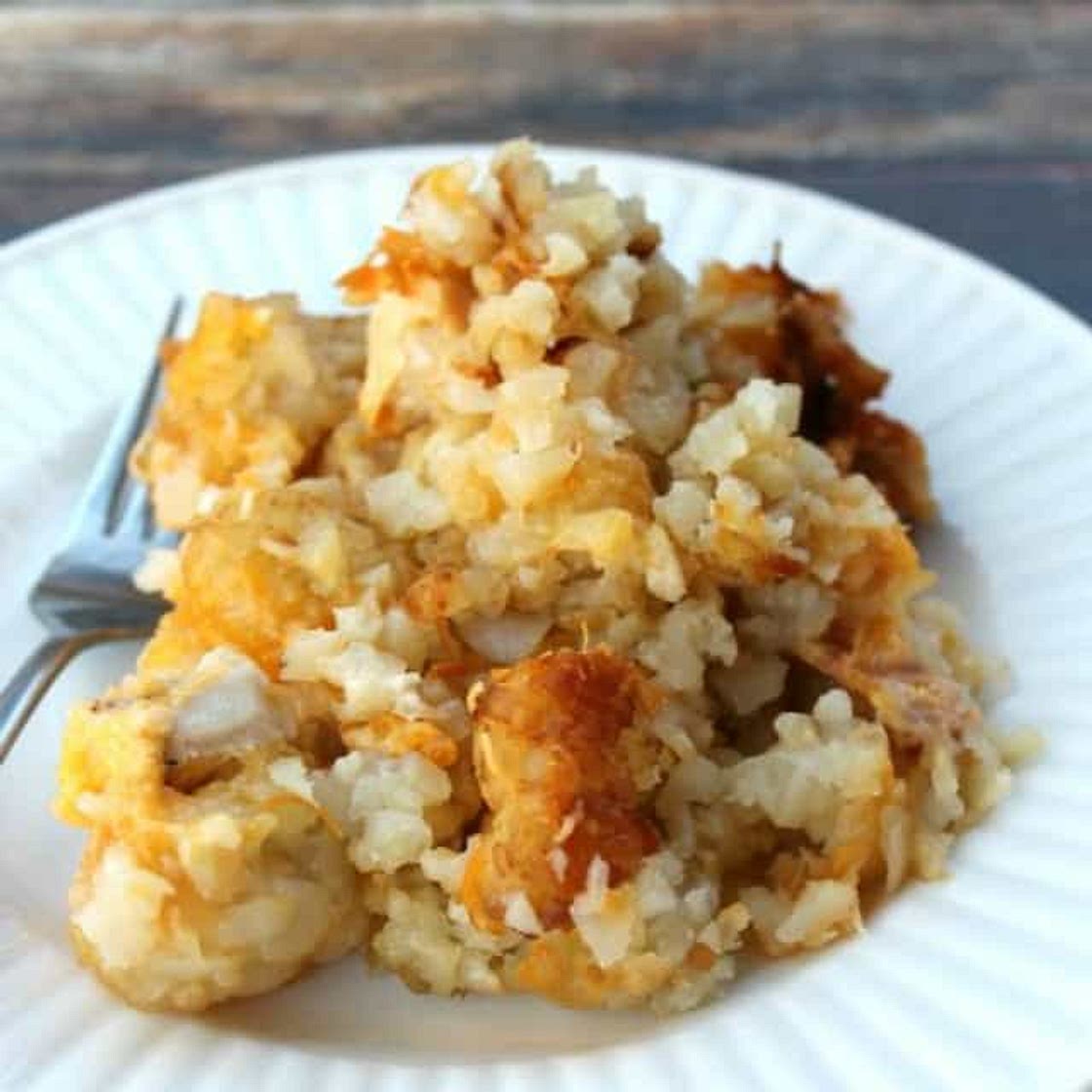 Crock Pot Cheesy Chicken, Bacon, & Tater Tot Bake