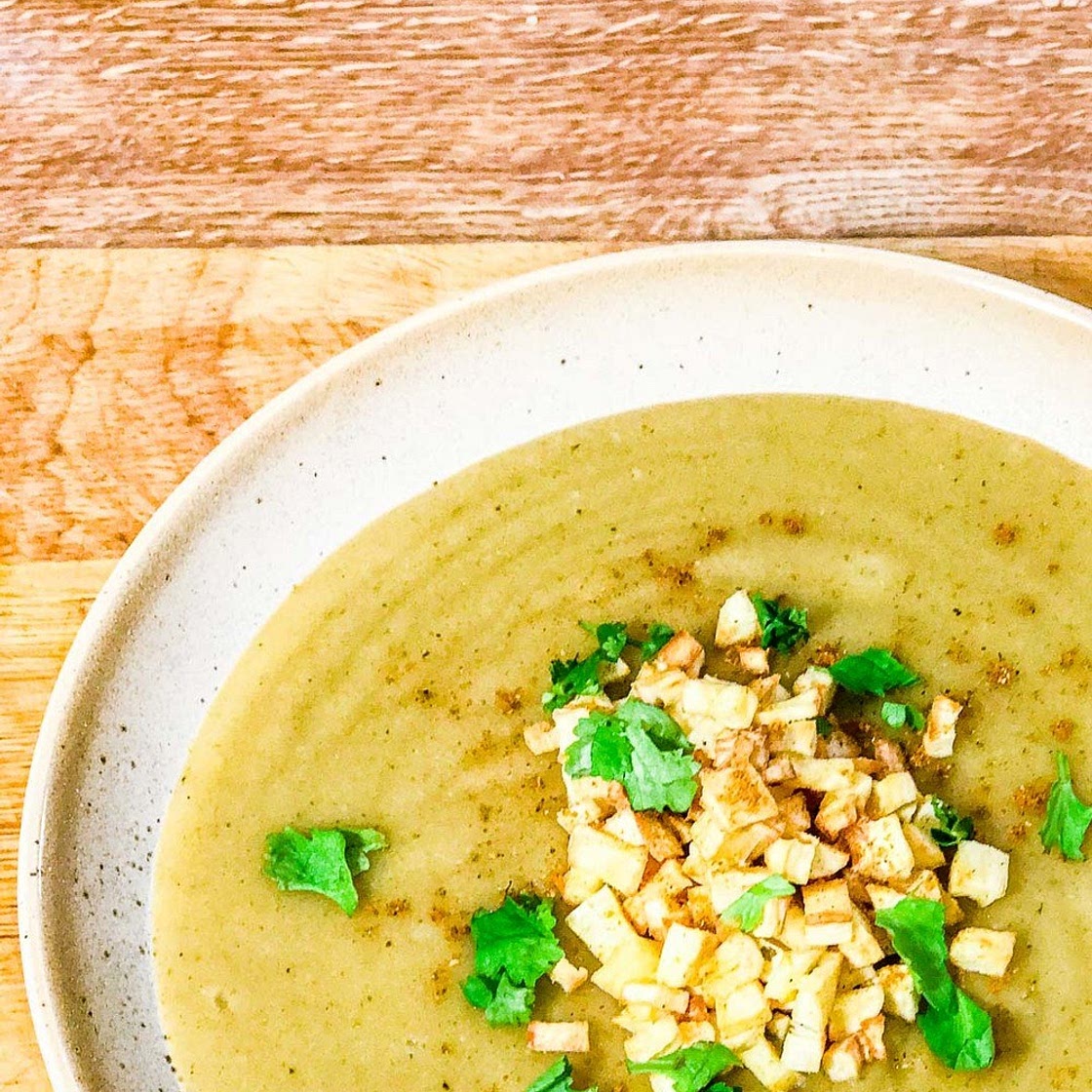 Curried Parsnip Soup | Slimming & Weight Watchers Friendly