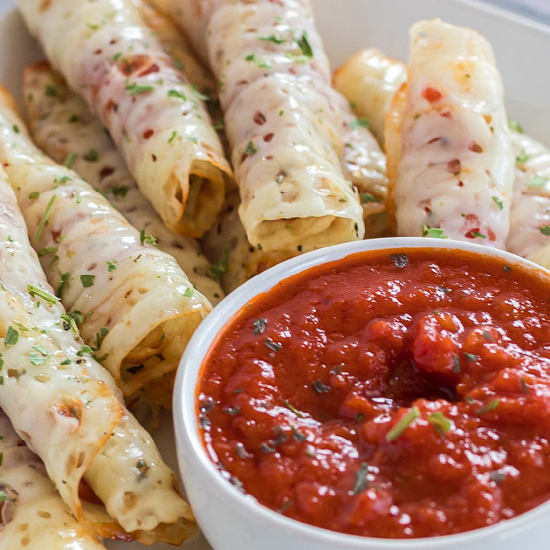 Keto Pizza Roll-Ups