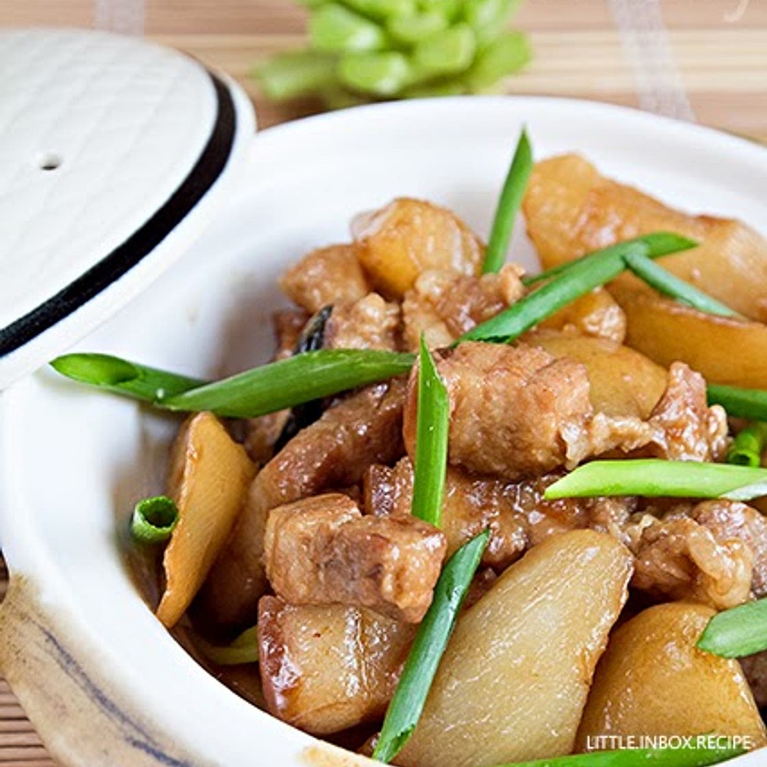 Radish and Pork Belly 萝卜烧肉