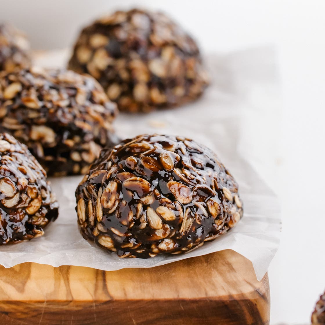 No-bake Chocolate Oatmeal Cookies (gluten-free, vegan, nut-free)