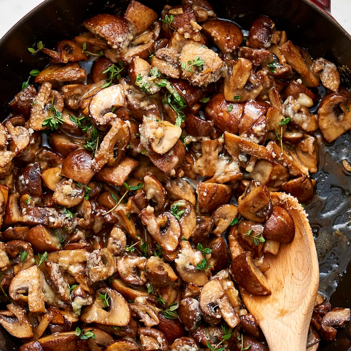 15-Minute Parmesan-Thyme Mushrooms