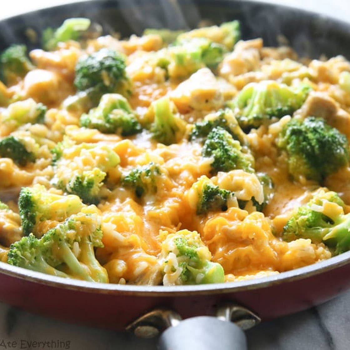 One-Pan Cheesy Chicken, Broccoli, and Rice