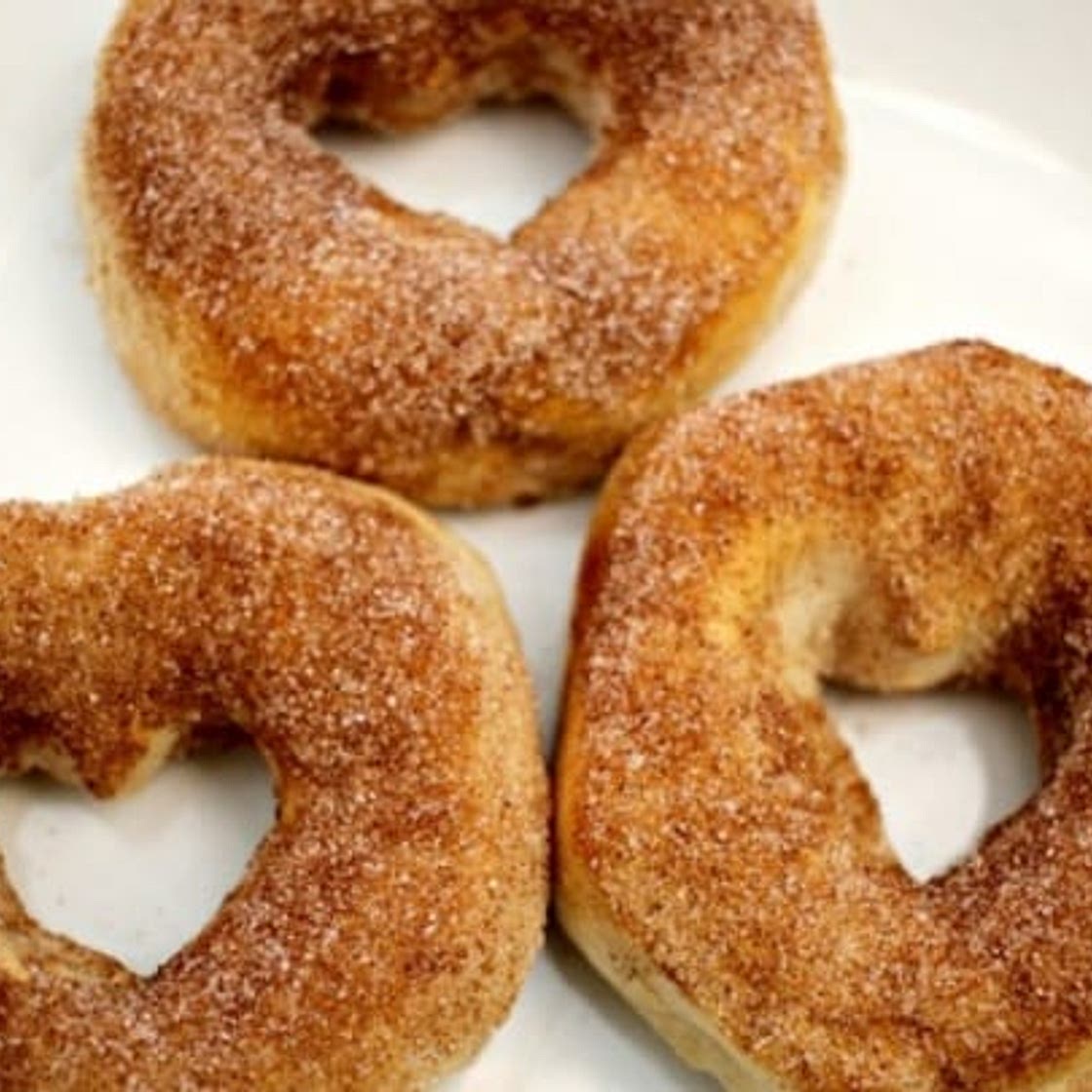 5-Minute Air Fryer Sugar Doughnut Recipe